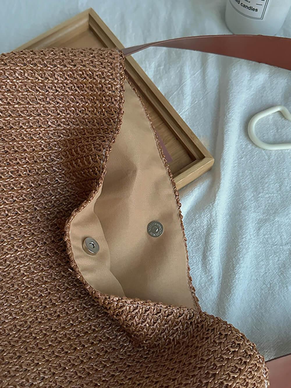 Borsa tote in paglia da spalla pronta per le vacanze