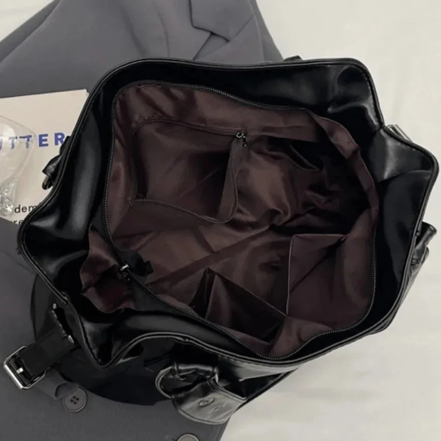 Carlota Borsa Shopper Classica: Elegante e Versatile
