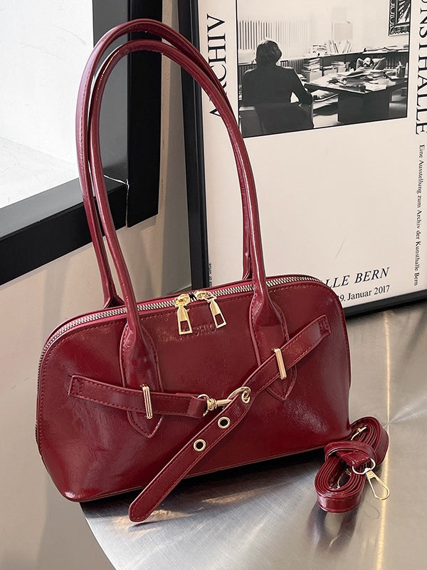 Borsa a conchiglia ispirata al vintage, con manico a mano e tracolla trasversale
