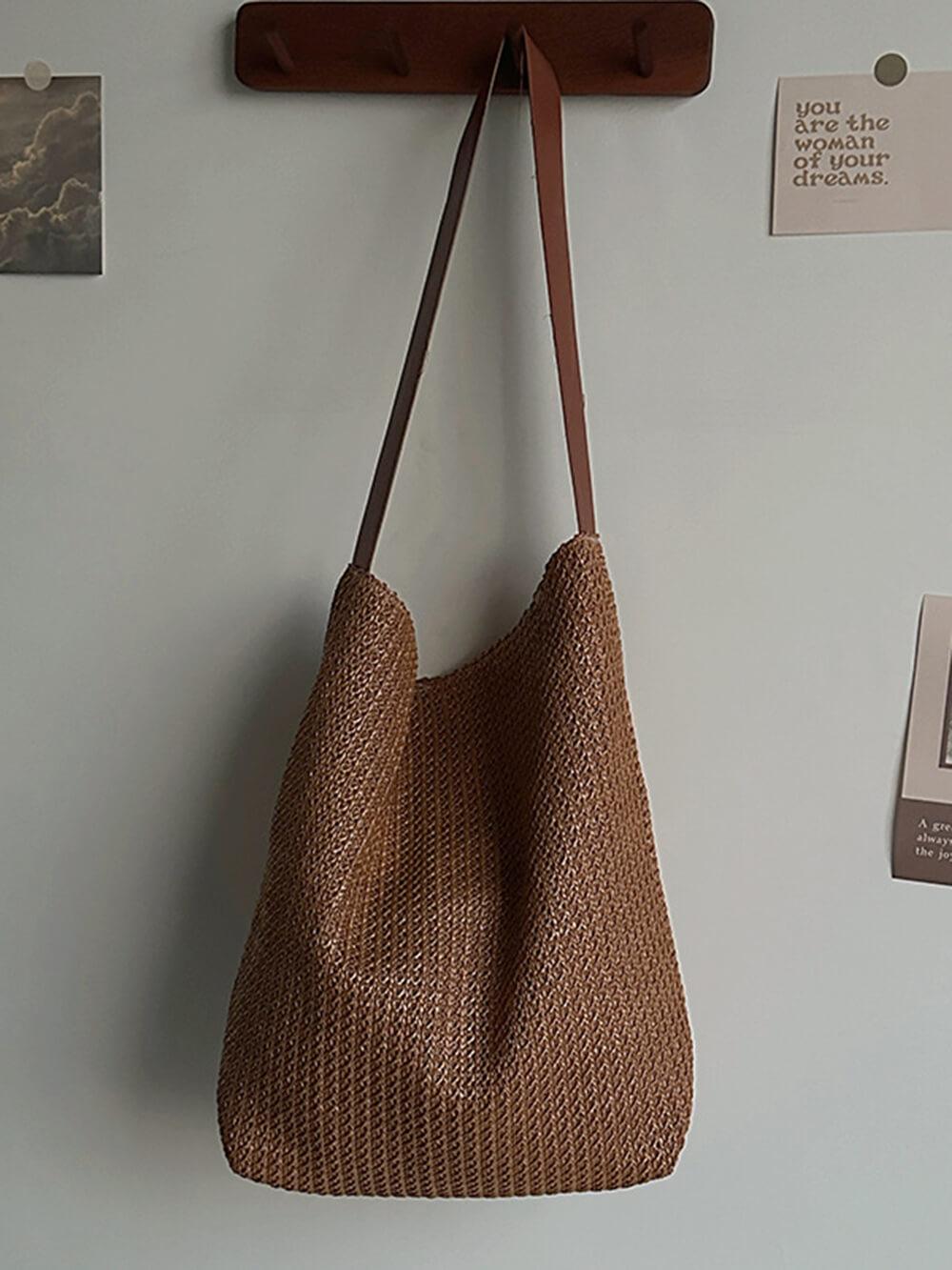 Borsa tote in paglia da spalla pronta per le vacanze