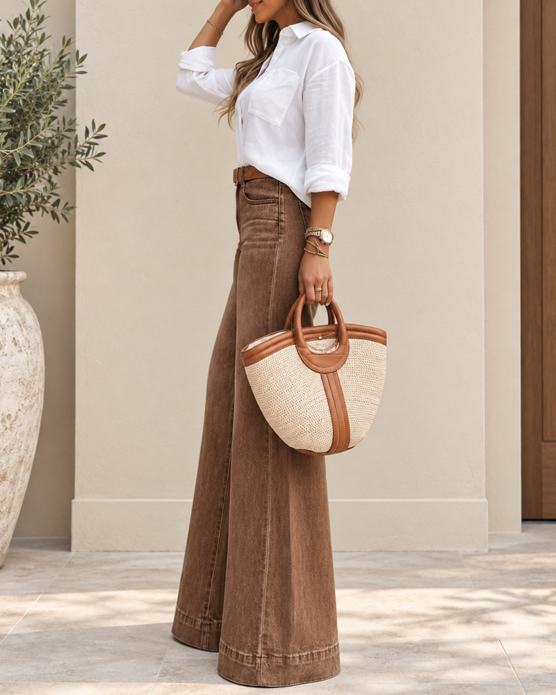 Eleganti jeans a vita alta con gamba extra larga