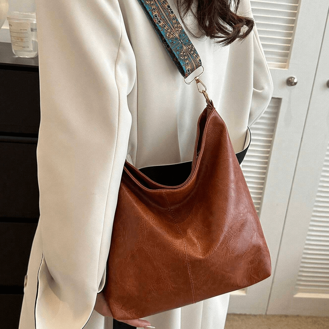 Borsa a tracolla con texture di Alba