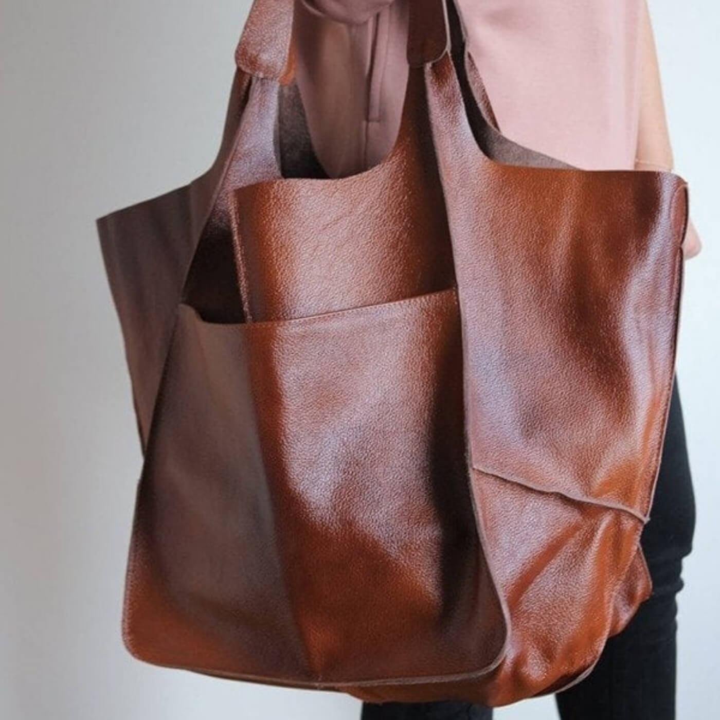 Il look minimal di Rosaria | Borsa tote