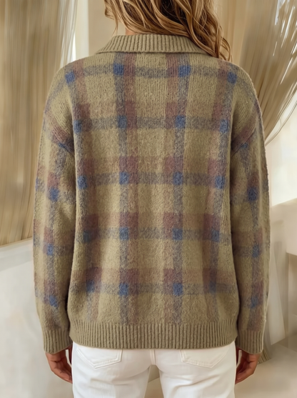 Cardigan a quadri tortora indossato