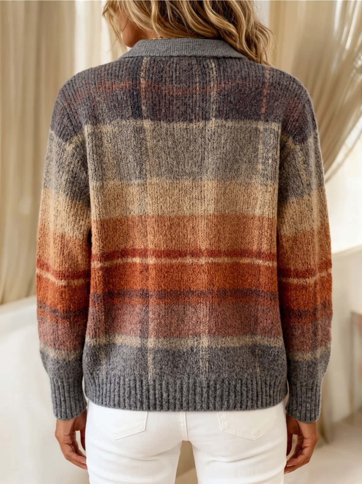 Cardigan a quadri ruggine indossato