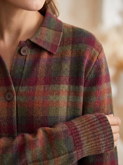 Cardigan a quadri bordeaux dettaglio