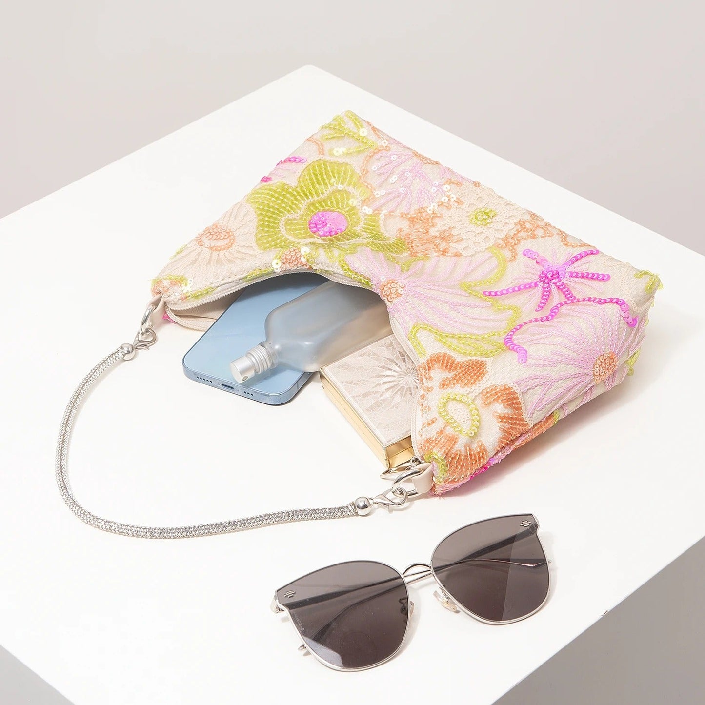 Borsa Amalia Ricamata con Fiori Selvatici